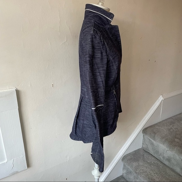 Lululemon Deep Indigo Blue Chambray Slim Fit Reflective Ride On Blazer Jacket 4 - Picture 6 of 11